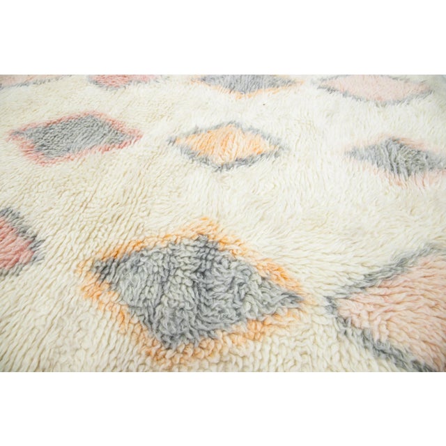 Organic Modern Moroccan Style Ivory Shaggy Wool Rug With Geometric Pattern For Sale - Image 9 of 9