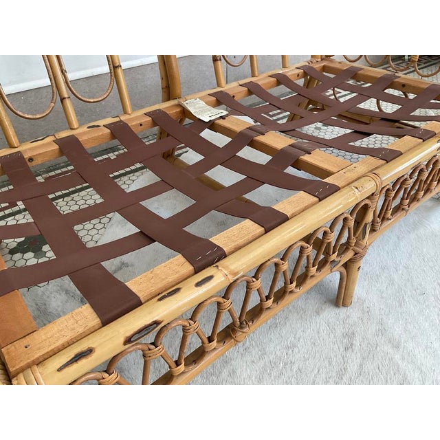 1970s Mid-Century Modern Broyhill Boho Rattan & Bamboo 2-Seater Sofa For Sale - Image 15 of 18