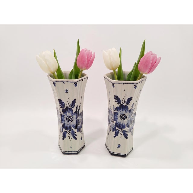 Vintage Blue Hand-Painted Floral Vases from Delft, 1920s, Set of 2 For Sale - Image 4 of 18