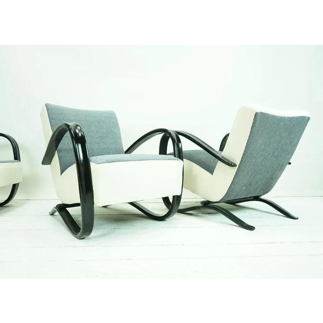 Contemporary Halabala Sofa and Armchairs in Knoll Fabric by Jindřich Halabala, 1930s, Set of 3 For Sale - Image 3 of 9