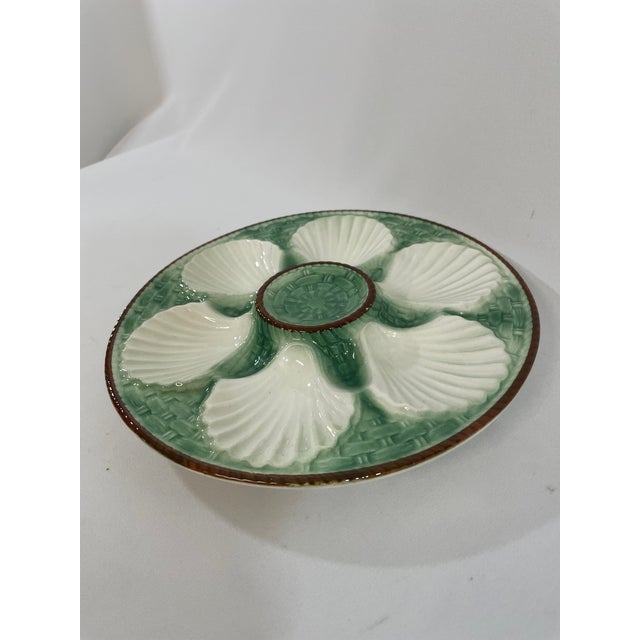 Art Deco 1930s French Longchamp Green and White Majolica Oyster Plate For Sale - Image 3 of 14