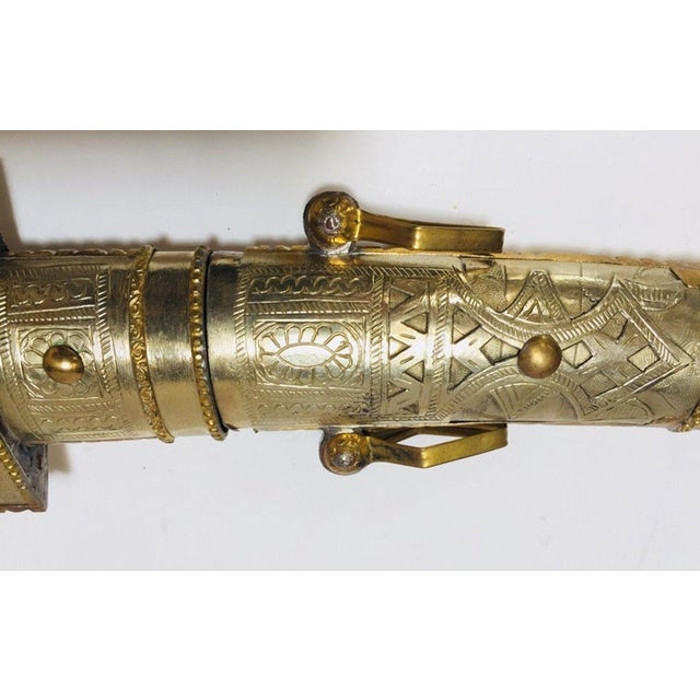 Large Moroccan Khoumaya Jambiya Dagger With Ornate Sheath, Circa 1950s For Sale - Image 11 of 18