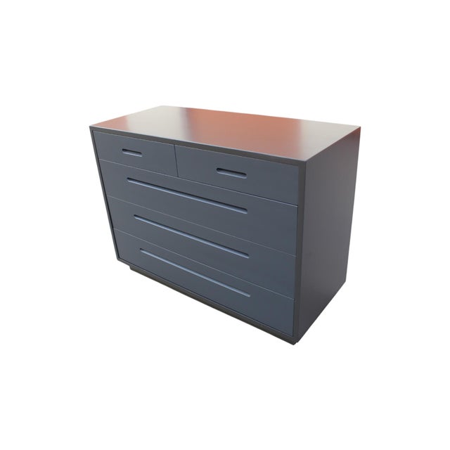 Mid-Century Modern 1960s Pair of Mid-Century Modern Chest of Drawers by Dunbar – Restored in Two-Tone Gray Satin Finish For Sale - Image 3 of 12