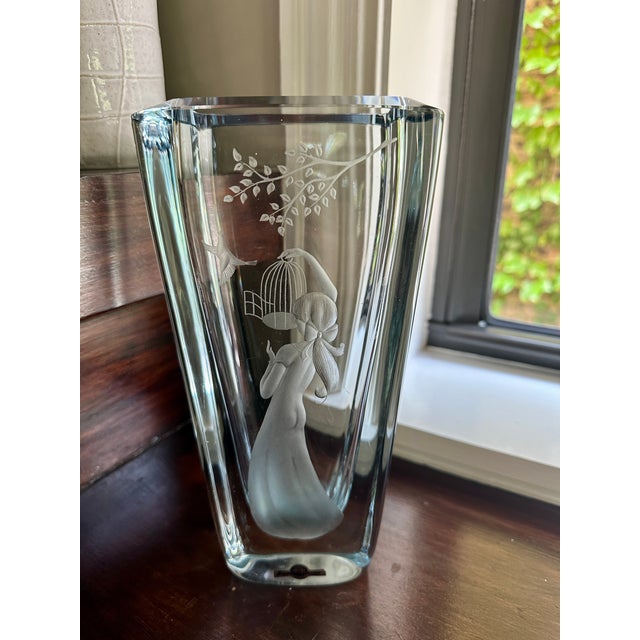Strombergshyttan Vintage Strömbergshyttan B1046 Swedish Mid-Century Ice Blue Engraved Crystal Vase For Sale - Image 4 of 14