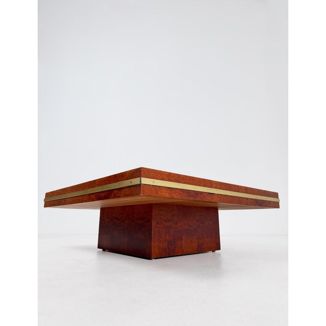 Mid-Century Modern Italian Square Coffe Table in Burl Wood and Brass, 1970s For Sale - Image 9 of 18