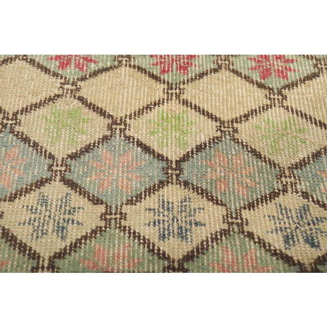 Mid 20th Century Vintage Turkish Sivas Rug, 04'00 X 07'07 For Sale - Image 5 of 9