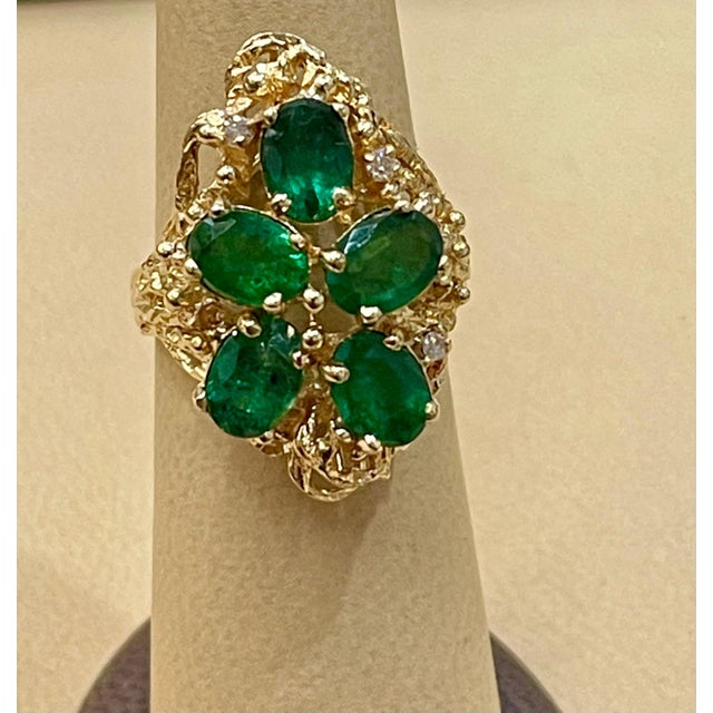 Emerald 4 Ct Natural Emerald, Five Oval Stone and Diamond Ring 14 Karat Yellow Gold For Sale - Image 8 of 18
