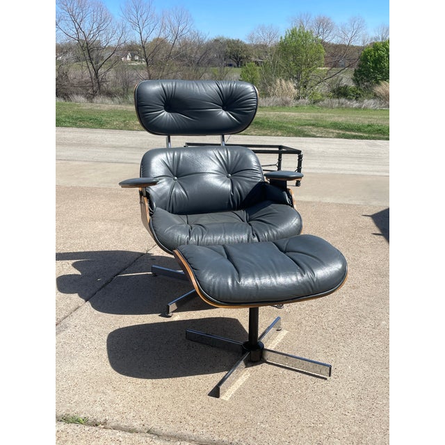 Wood Mid-Century Modern Blue Lounge Chair With Ottoman by Plycraft, c.1960’s For Sale - Image 7 of 10