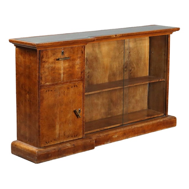 Art Deco Display Cabinet in Walnut Burl Veneer For Sale