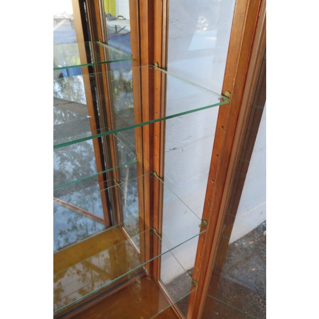 Hollywood Regency Tall Maple Bookcase Display Shelf Cabinet 5902 For Sale In Miami - Image 6 of 12