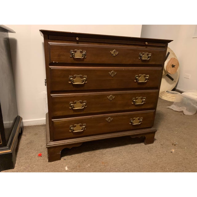 MidCentury Pennsylvania House Dresser With Four Drawers and Pull Out