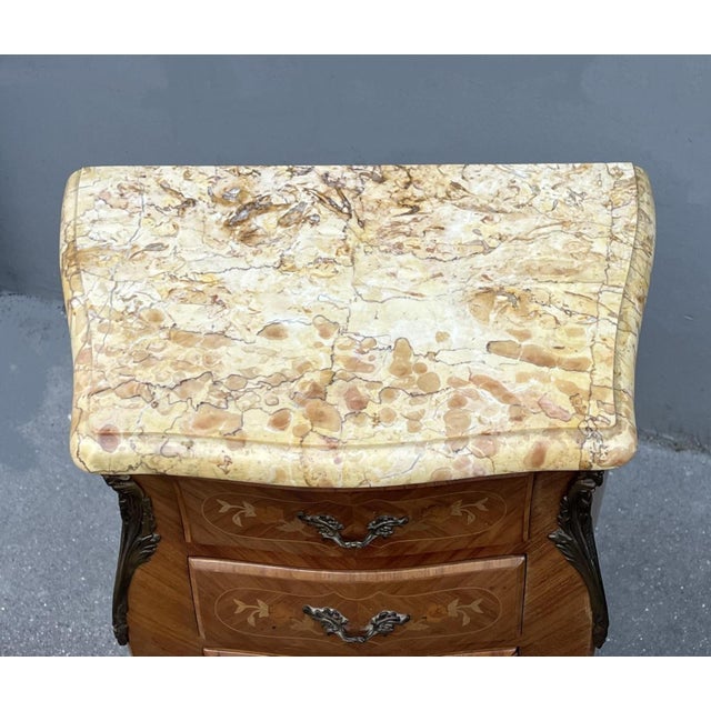 1920s 1920s Pair of French Louis XV Style Rosewood Side Tables Nightstands For Sale - Image 5 of 9