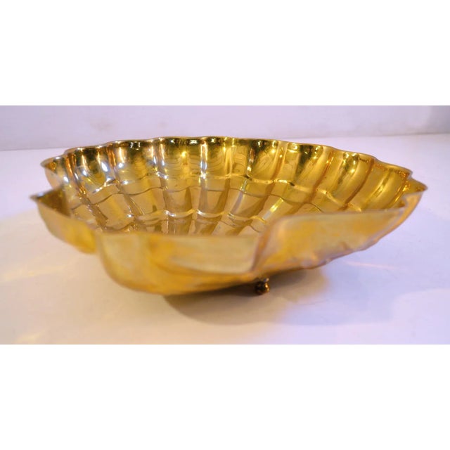 1970s Vintage Large Clam Shell Bowl in Brass For Sale - Image 5 of 7