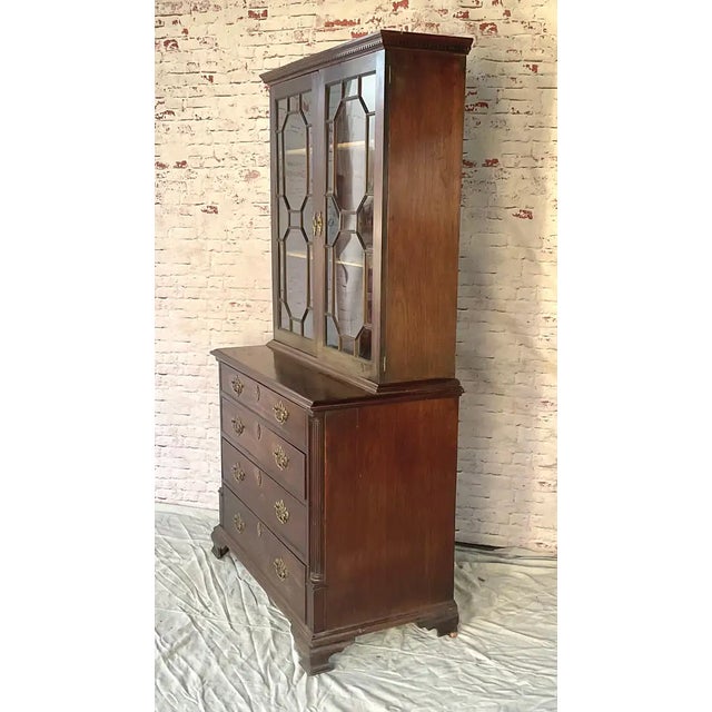 Late 18th Century American Chippendale Mahogany China Cabinet Bookcase For Sale - Image 5 of 18
