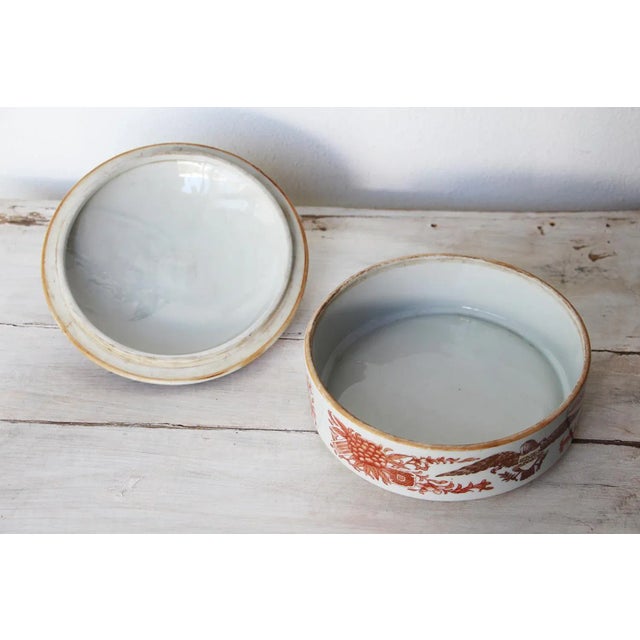 Chinese Export American Armorial Porcelain Tureen For Sale - Image 11 of 13