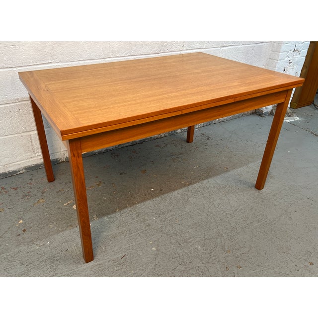 Mid-Century Modern Danish Teak Draw Leaf Dining Table For Sale In New York - Image 6 of 11