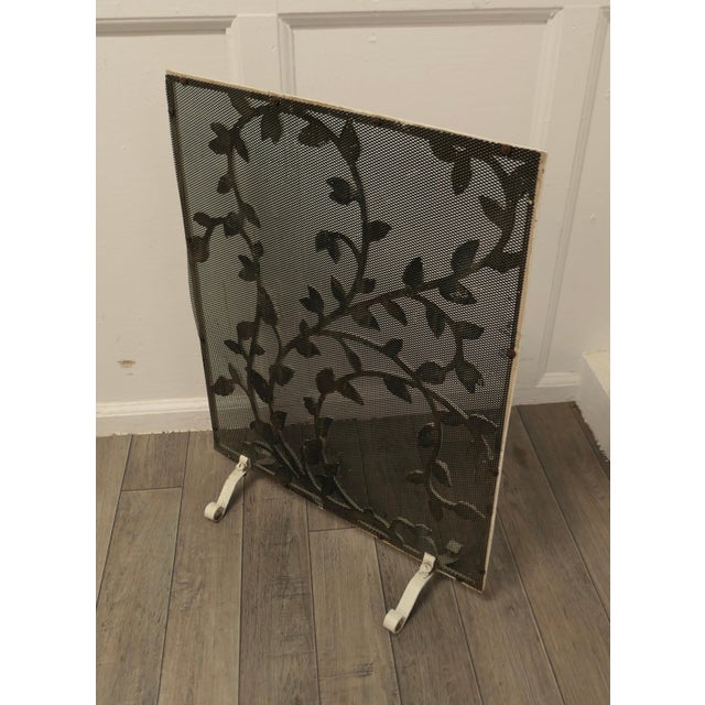 Metal Fire Guard in Painted Wrought Iron, 1880 For Sale - Image 7 of 8