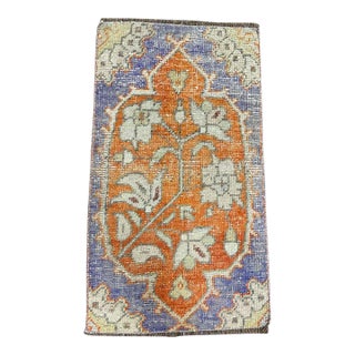 Turkish Yastik Rug 1'6" x 2'8" For Sale