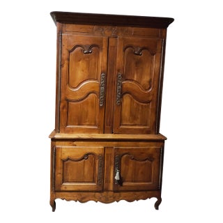19th Century French Provincial Walnut Buffet À Deux Corps (Two-Part Cupboard) For Sale