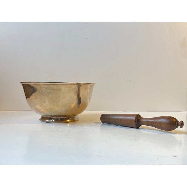 Vintage Bronze Yoga Meditation Singing Bowl with Striker, 1960s, Set of 2 For Sale - Image 9 of 9