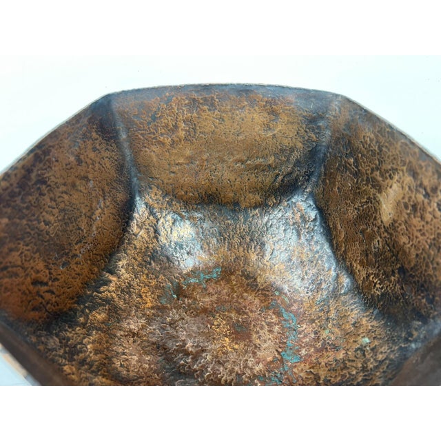 Metal Mid 19th Century Arts & Crafts Hand Hammered Raised Copper Bowl Large Art Deco MCM Brutalist For Sale - Image 7 of 18