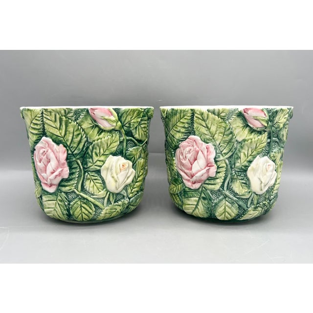 Pair of Italian Rose Relief Ceramic Cachepots – Majolica Style / English Country / Cottagecore For Sale - Image 9 of 10