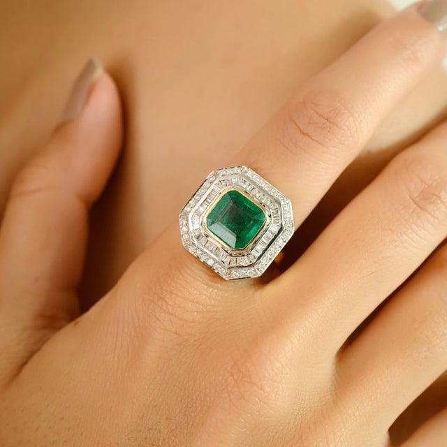 Art Deco 14k Gold Contemporary Emerald Cushion Cocktail Ring Size 7 For Sale - Image 3 of 12