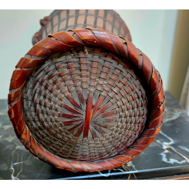 Early 19th Century 1900s Meiji Japanese Bamboo Basket Ikebana Tea Ceremony Flower Basket For Sale - Image 5 of 6