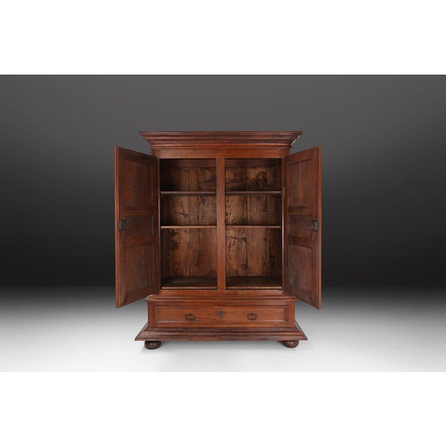 French Louis XIII Oak Wardrobe with Geometric Carving, Early 17th Century For Sale - Image 5 of 16