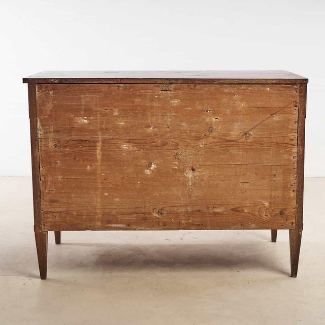 Descrizione Articolo: CASSETTIERA Altezza: 93 Larghezza: 125 Profondità: 58 This piece is attributed to the mentioned...