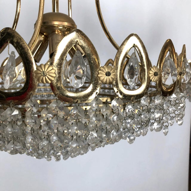 Gilt and Crystal Chandeliers from Sciolari, 1970s, Set of 2 For Sale - Image 4 of 15