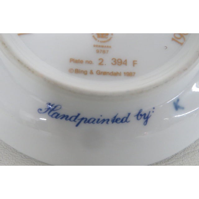 American Bing and Grondahl 1987 Christmas in America Porcelain Collector Plate 5151b For Sale - Image 3 of 7