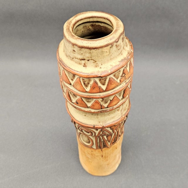 Ceramic Vase by Louis Hudson, 1970s, in Flawless conditions. Designed 1970 to 1979 This piece has an attribution mark, I...