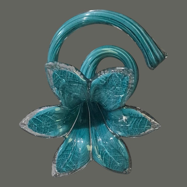 Glass Vintage Italy Pair Blue & Red Art Glass Ruffled Flower Top Spiral Base Bud Vases For Sale - Image 7 of 9