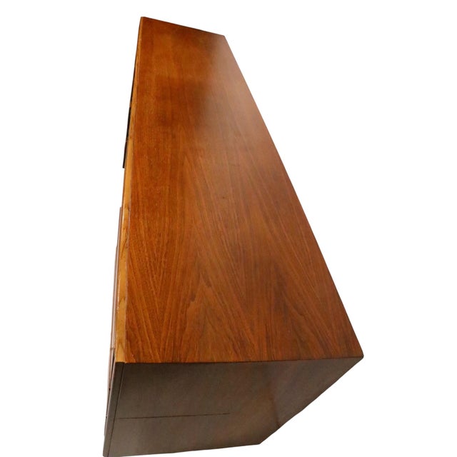 Nine Drawer Mid 20th Century Dresser by American of Martinsville For Sale - Image 14 of 15