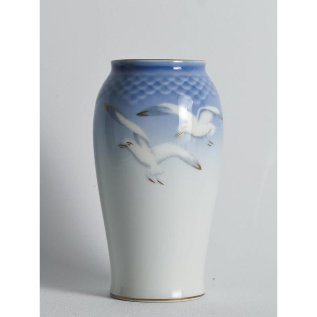 Vintage Porcelain Seagull Model 678 Vase from Bing & Gröndahl, Denmark, 1970s For Sale - Image 9 of 18