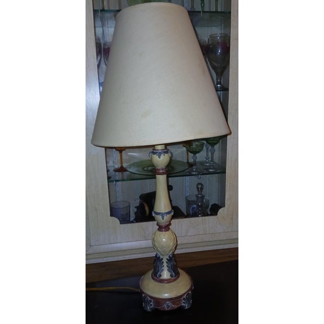 1970s Vintage Italian Style Majolica Table Lamp For Sale - Image 5 of 7