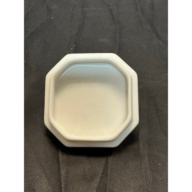 Traditional Vintage Herend Blue Garland Bunny Rabbit Porcelain Hand Painted Trinket Box 6020 For Sale - Image 3 of 12