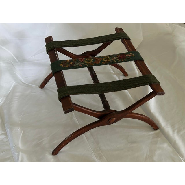 Mid 20th Century Folding Wooden Luggage Rack by Millersburg Products Co., Pa For Sale - Image 4 of 12