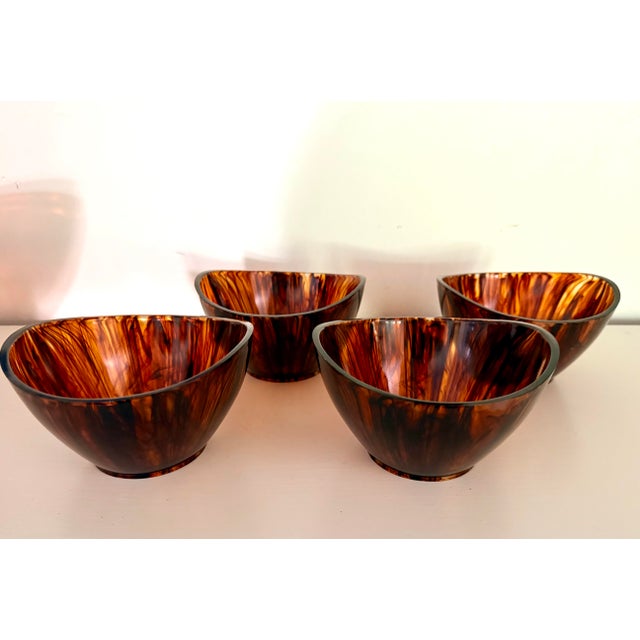 1970s Mid-Century Modern Faux Tortoiseshell Acrylic Salad Bowl Set - 5 PCSD Dc For Sale In New York - Image 6 of 6