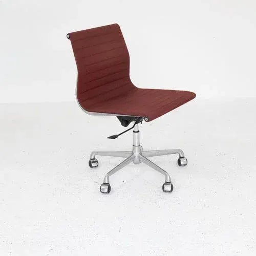 Office Chair by Charles & Ray Eames for ICF, 1980s For Sale - Image 13 of 13