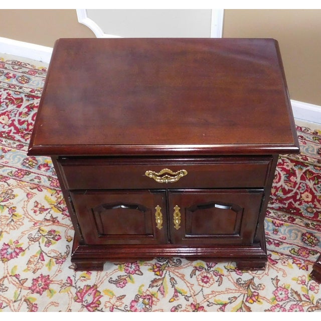 Thomasville Cherry Queen Anne Nightstands Chairish