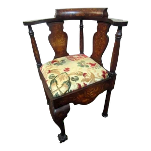 18th Century Chippendale Corner Chair with Marquetry Inlay
