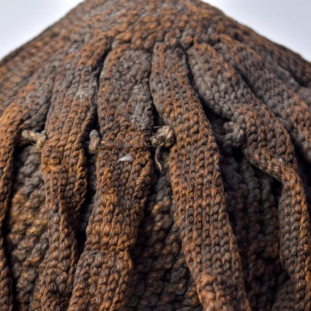 Early 20th Century Bamileke Wood and Raffia Hat Cameroon For Sale - Image 4 of 13