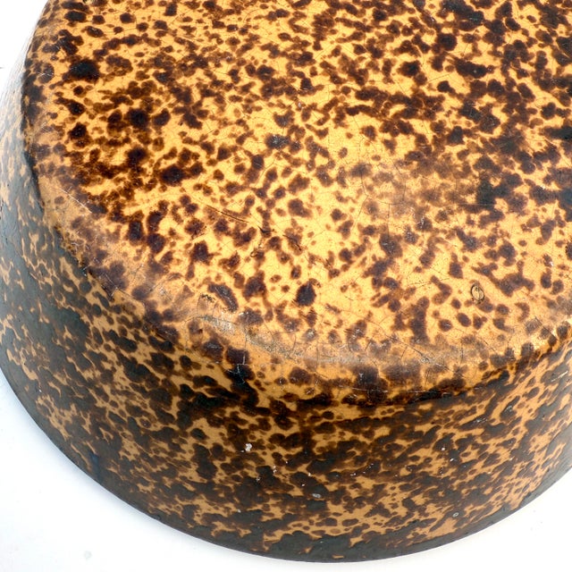 Ceramic Large Antique Spongeware Serving Bowl – Rockingham Glaze Yellowware Pottery, Primitive Farmhouse Folk Art For Sale - Image 7 of 7