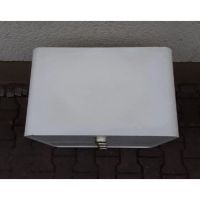 Small White Formica Chest of 4 Drawers with Silver Shell Handles & Black Base, 1970s For Sale - Image 6 of 7