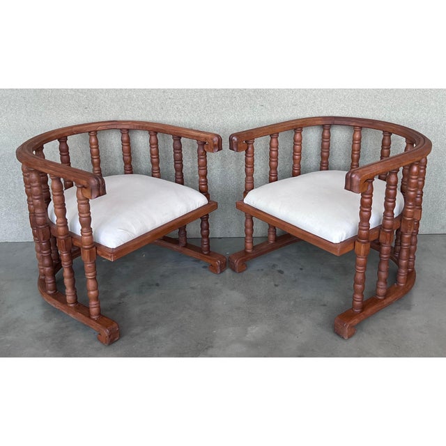 Early 20th Century Early 20th Century Pair of Spanish Slatted Barrel Back Hand Carved Chairs For Sale - Image 5 of 18