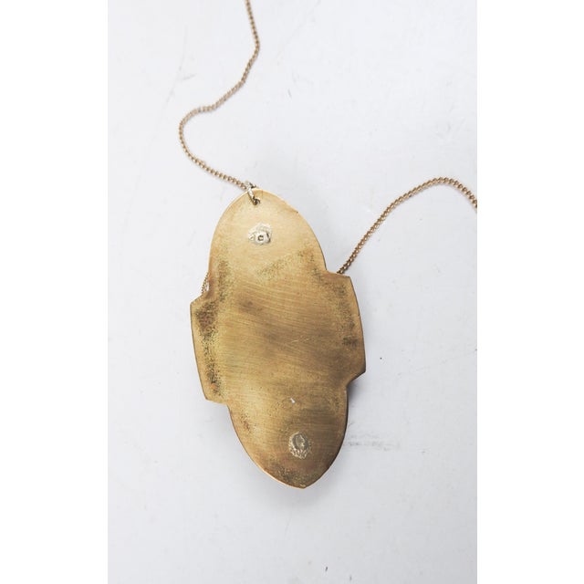 Early 20th Century Art Nouveau Onyx Pearl and Gilt Brass Pendant Necklace For Sale - Image 5 of 5