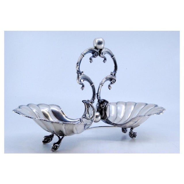 Silver Shell-Shaped Silver Spice Rack with Beaded Edge and Feet For Sale - Image 8 of 10