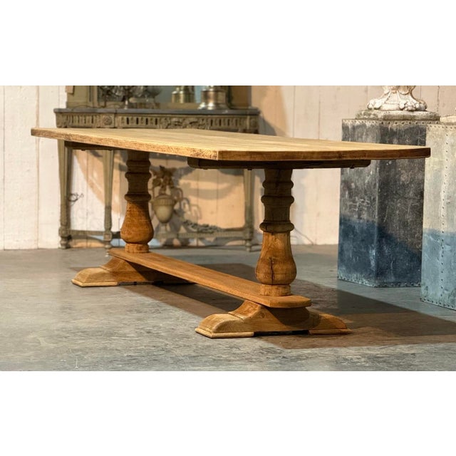Large Oak Farmhouse Dining Table, 1925 For Sale - Image 4 of 18